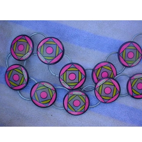 VINTAGE PETER MAX METAL BELT 25 INCHES - Picture 4 of 4